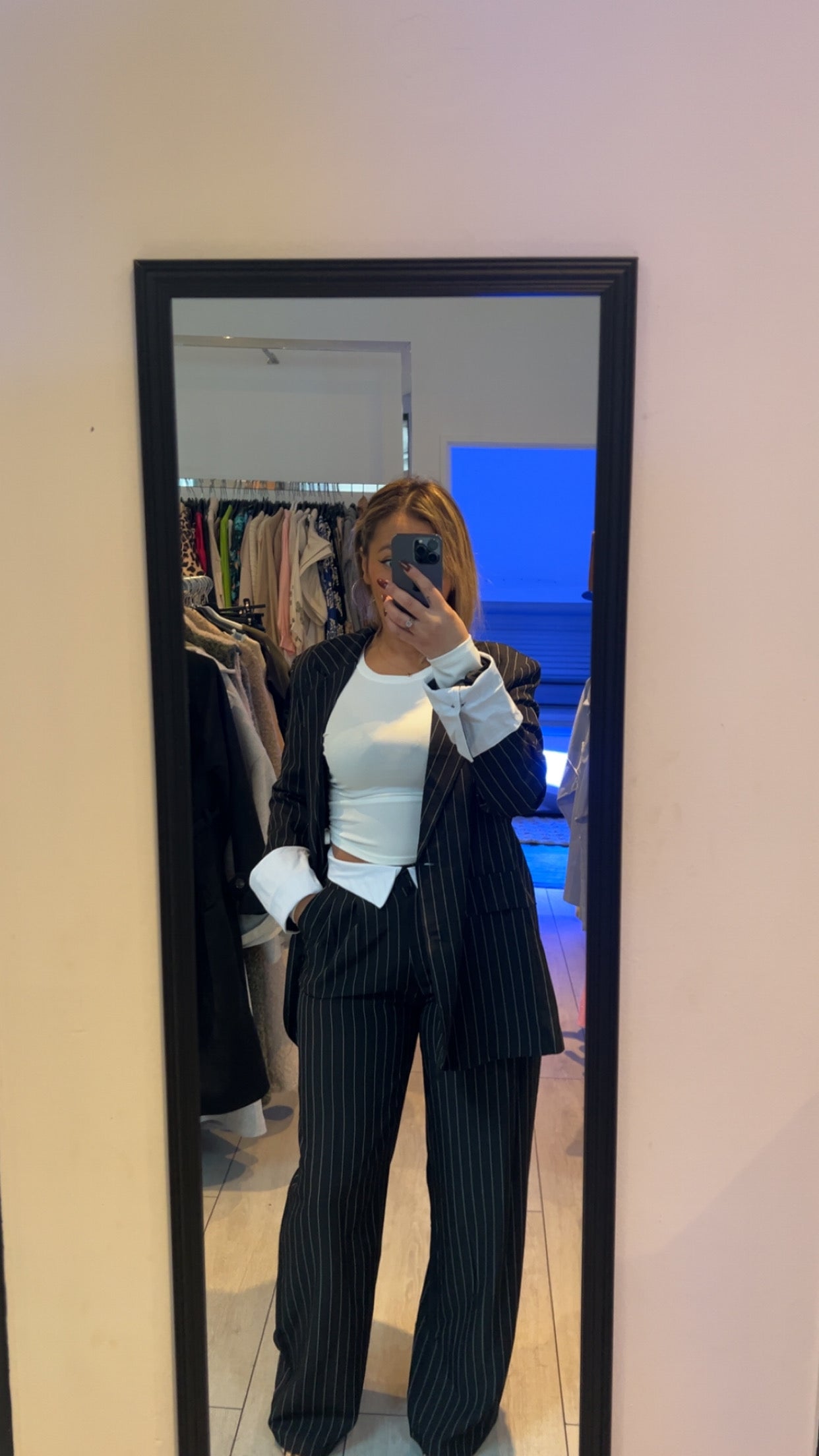 Ensemble Tailleur Rayé Noir et Blanc - Veste et Pantalon
