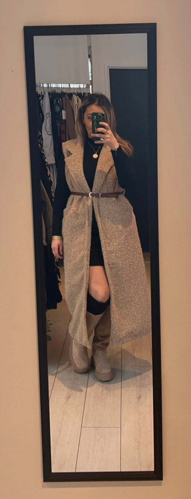 Manteaux sans manches avec ceinture