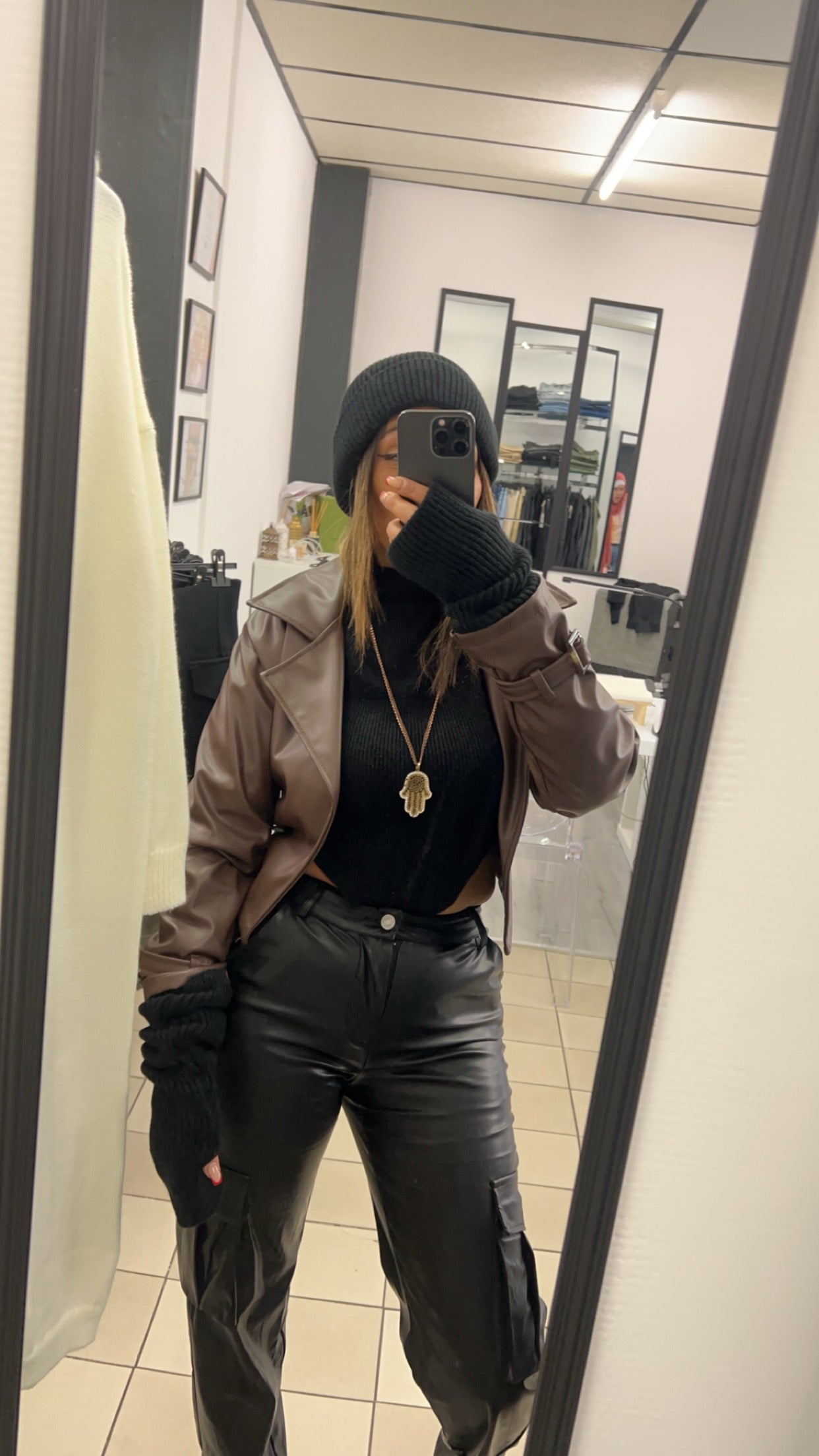Veste simili