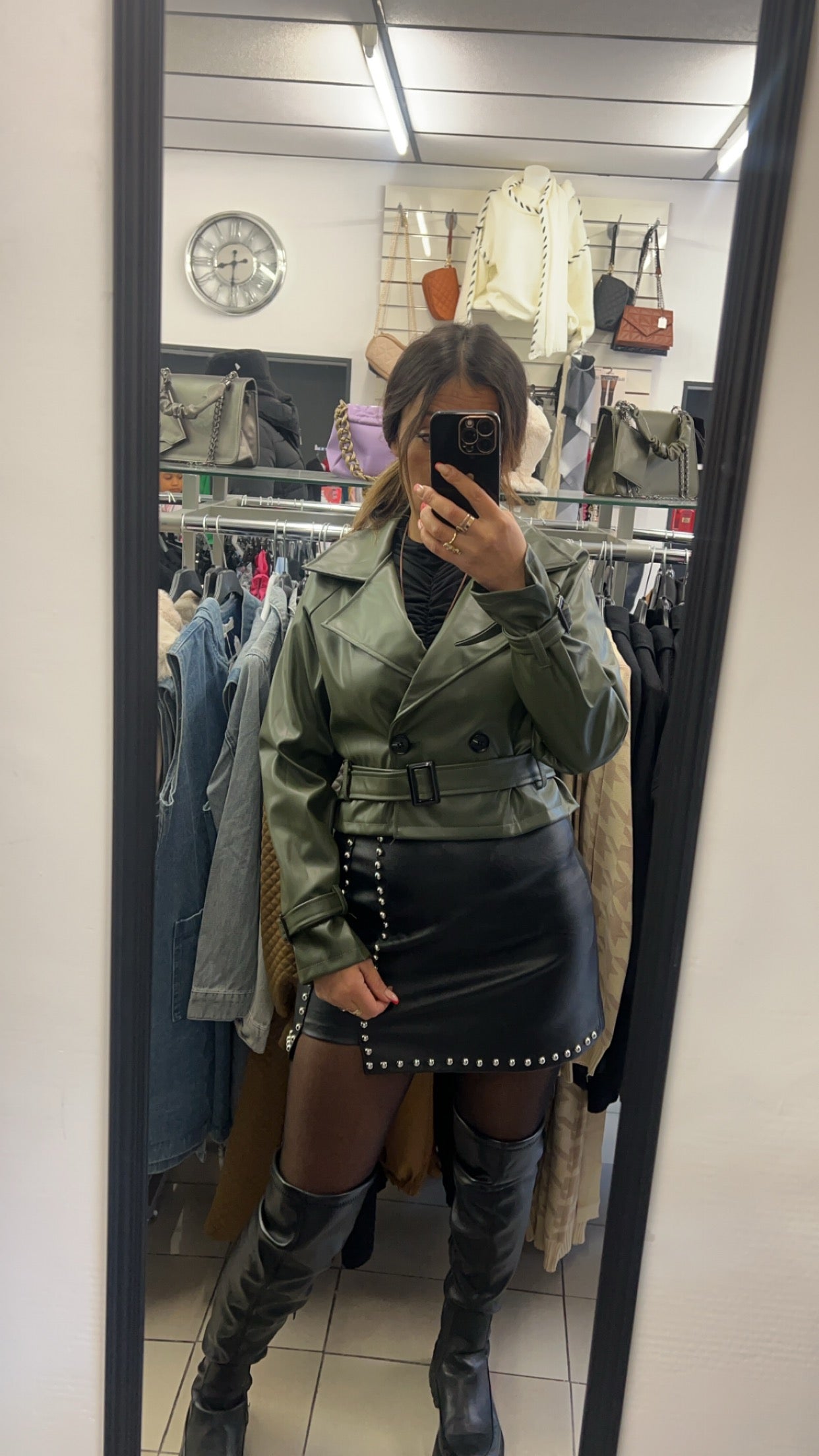 Veste simili