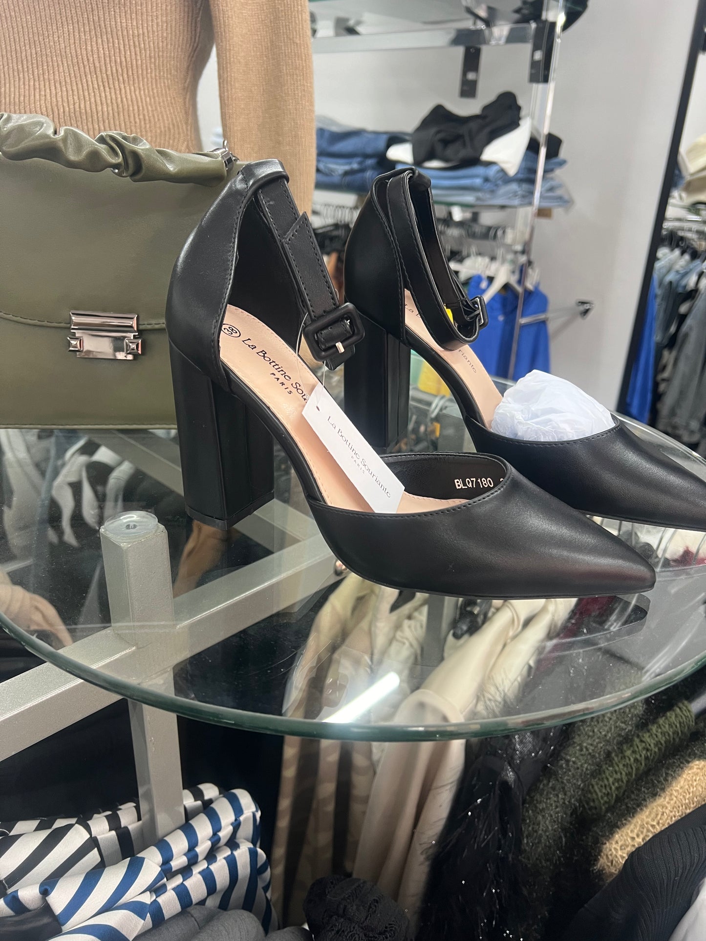 Escarpin à talon carré