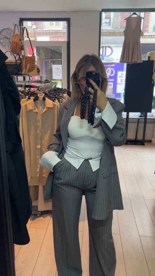 Ensemble Tailleur Rayé Chic - Blazer et Pantalon