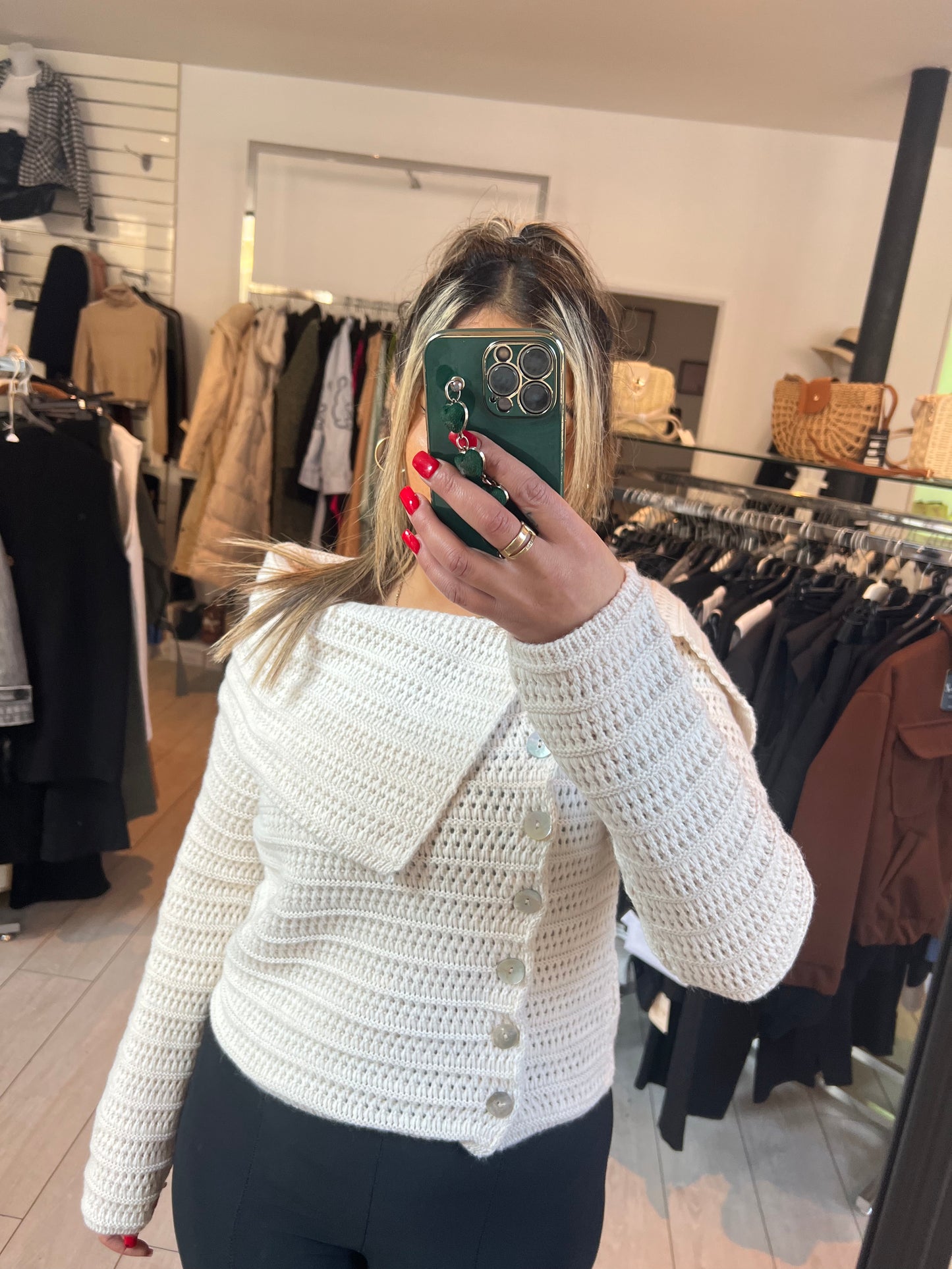 Pull col bateau avec bouton