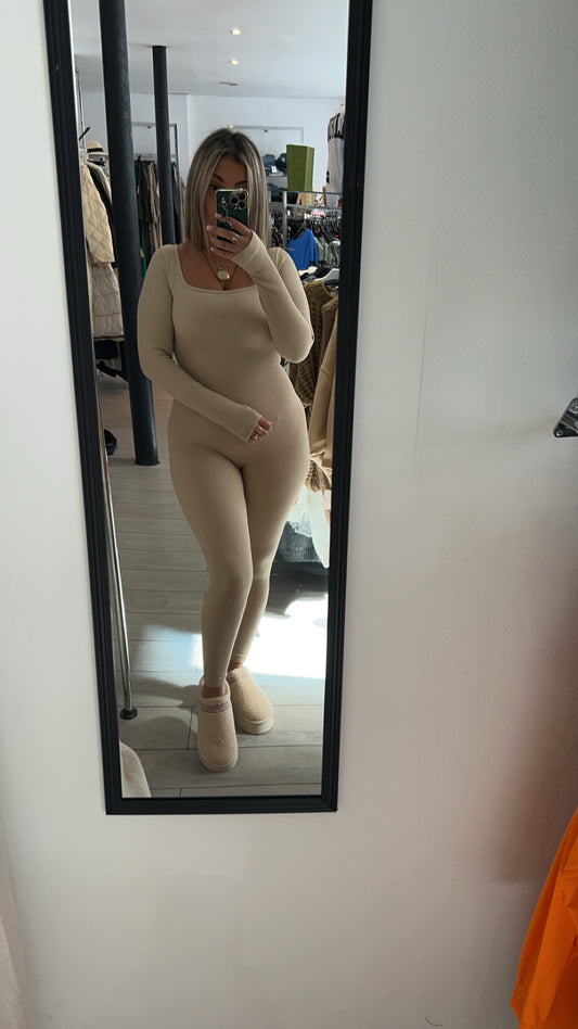 Combinaison gainante beige