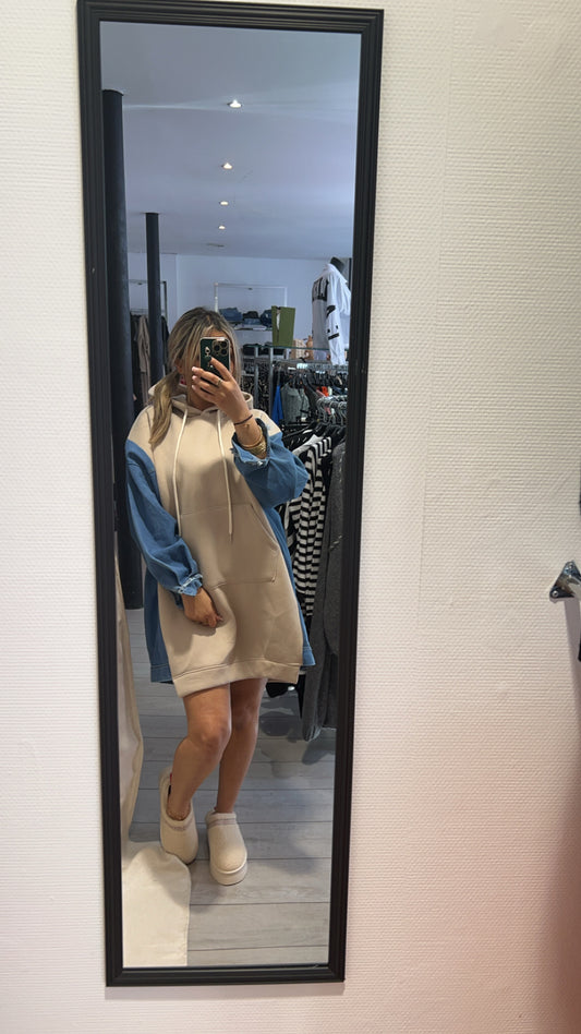 Pull bi-matière à capuche