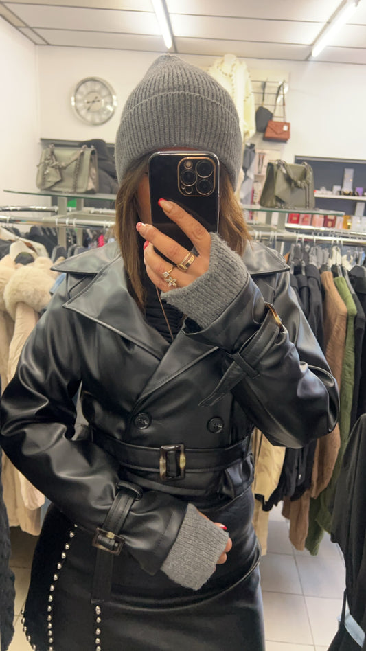Veste simili