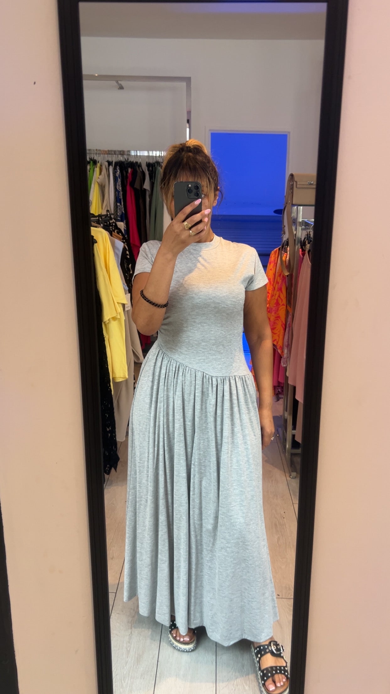 Robe asymétrie chic