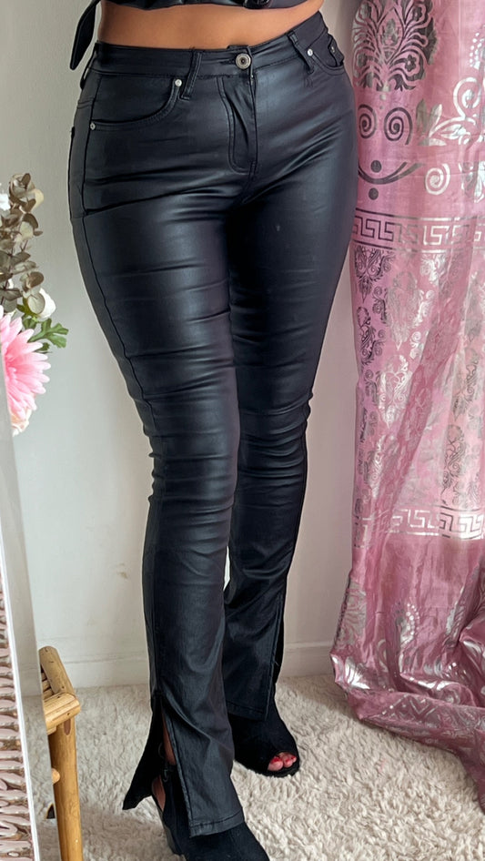 Pantalon huilé à fente noir